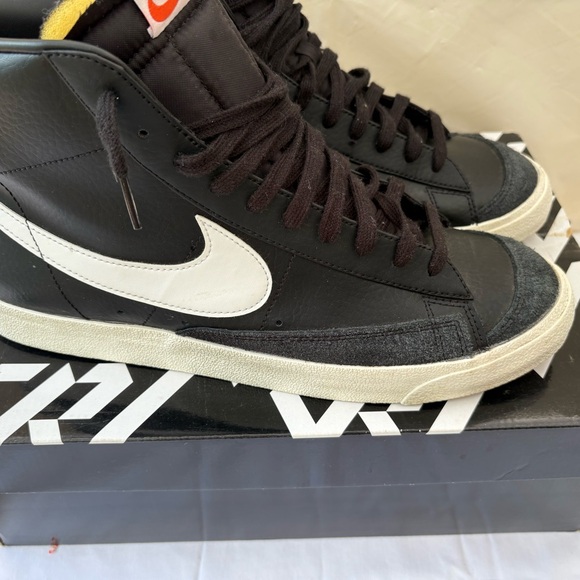 Nike Black and White High-Top Sneakers size 13 - Picture 12 of 14